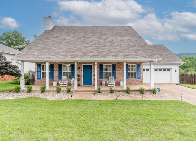 Property at 9 Westoak Cir, Little Rock, AR 72223, 3 beds, 2 baths