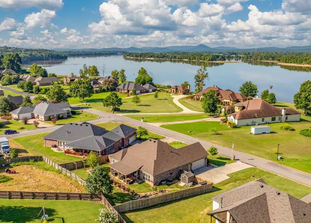 Property at 14 River Road Dr W, Mayflower, AR 72106, 4 beds, 2 baths