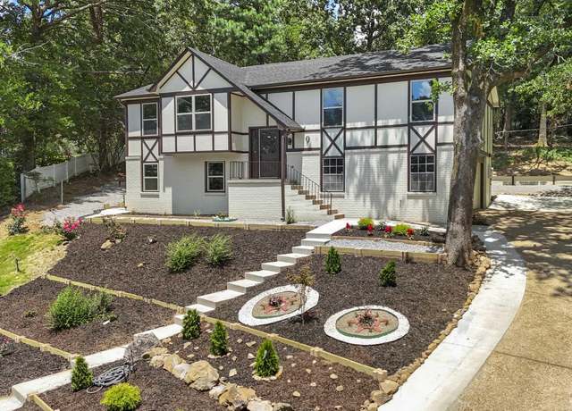 Property at 9 Brookfield Cv, Little Rock, AR 72205, 5 beds, 3 baths
