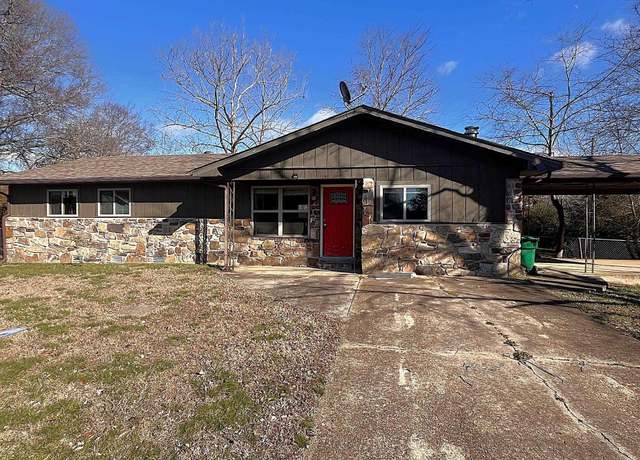 Property at 112 Cedar Crest Dr, Clinton, AR 72031, 2 beds, 2 baths