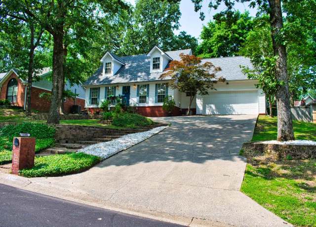 Property at 1304 Winbourne Dr, North Little Rock, AR 72116, 3 beds, 2.5 baths