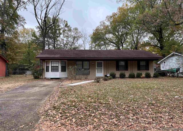 Property at 2411 Broadview Ave, Conway, AR 72034, 4 beds, 2 baths