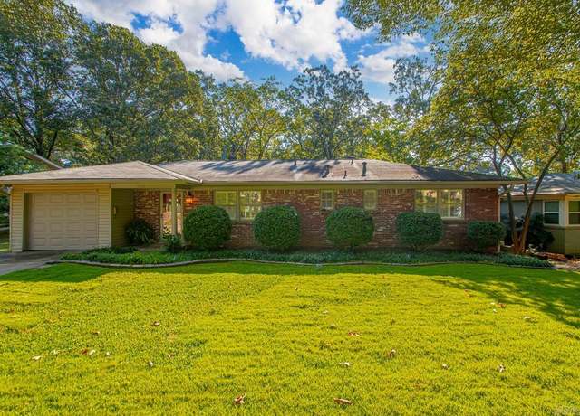 Property at 5106 Greenway Dr, North Little Rock, AR 72116, 3 beds, 2 baths