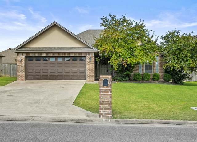 Property at 511 Samuel Loyce Dr, Searcy, AR 72143, 3 beds, 2 baths