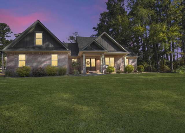 Property at 163 Restful Ridge Rd, Hot Springs, AR 71913, 4 beds, 2.5 baths
