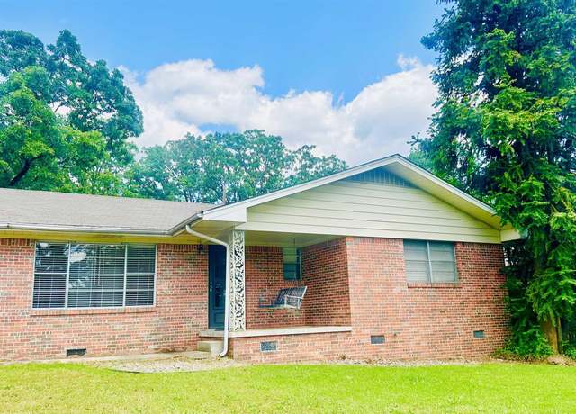Property at 12 Cliffwood Cir, North Little Rock, AR 72118, 2 beds, 2 baths