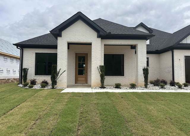 Property at 6154 Majestic Waters Dr, Alexander, AR 72002, 3 beds, 2.5 baths