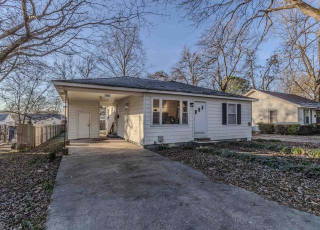 Property at 716 W Park St, Paragould, AR 72450, 3 beds, 1 bath