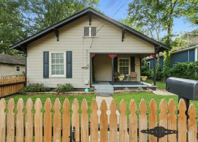 Property at 509 S Second, Benton, AR 72015, 3 beds, 1 bath