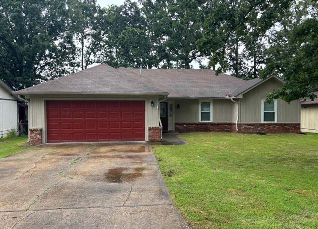 Property at 112 Sugar Maple Dr, Sherwood, AR 72120, 3 beds, 2 baths