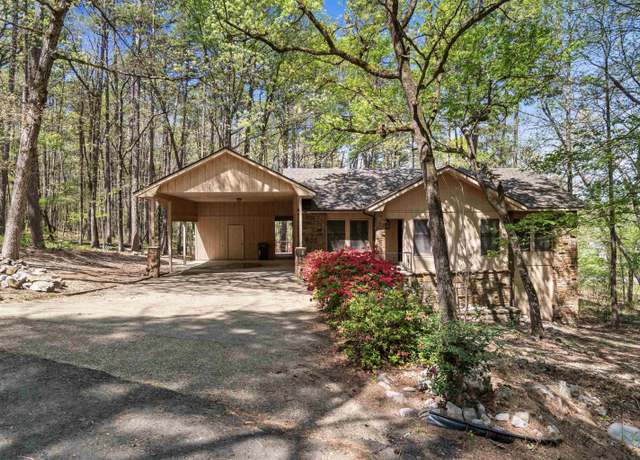 Property at 4 Bejar Ln, Hot Springs Village, AR 71909, 3 beds, 2 baths