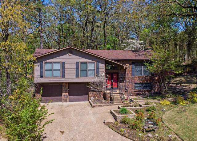 Property at 9925 Echo Valley Ct, Little Rock, AR 72227, 3 beds, 2.5 baths