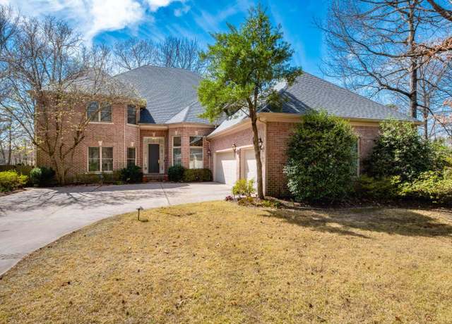 Property at 2 Avignon Ct, Little Rock, AR 72223, 5 beds, 4.5 baths