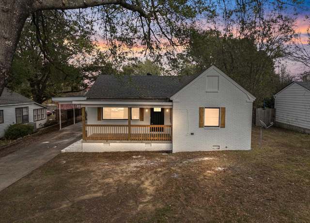 Property at 910 N Morrill St, Morrilton, AR 72110, 3 beds, 2 baths