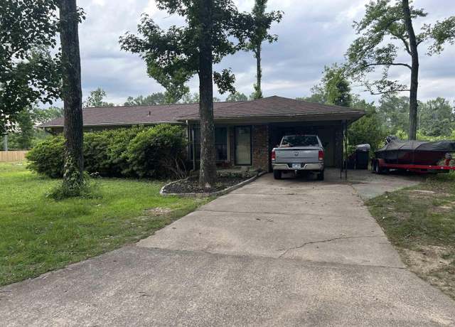 Property at 1213 Eastview Dr, Jacksonville, AR 72076, 3 beds, 2 baths