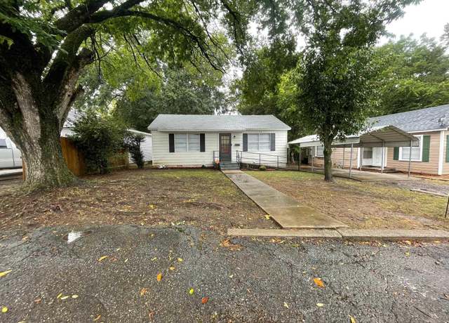 Property at 1104 Parkway Dr, North Little Rock, AR, 3 beds, 2 baths