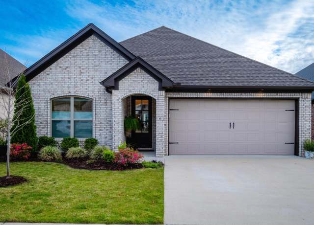 Property at 6 Fletcher Ridge Cir, Little Rock, AR 72223, 3 beds, 2 baths