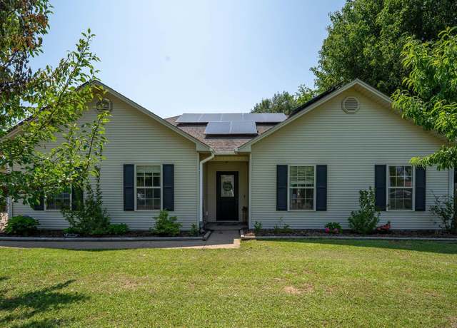 Property at 440 Pearl Stone Dr, Lonoke, AR 72086, 3 beds, 2 baths