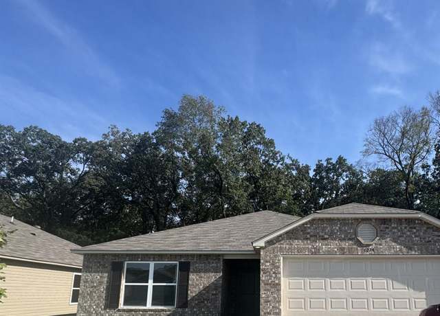 Property at 1224 Crotale St, Conway, AR 72034, 3 beds, 2 baths