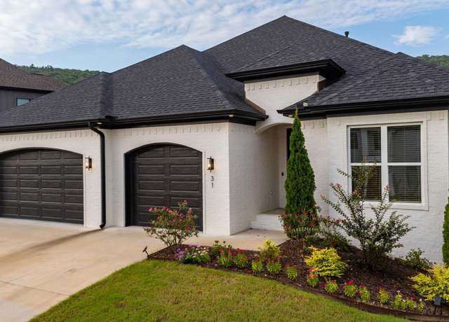 Property at 31 Corlay Dr, Little Rock, AR 72223, 4 beds, 3 baths