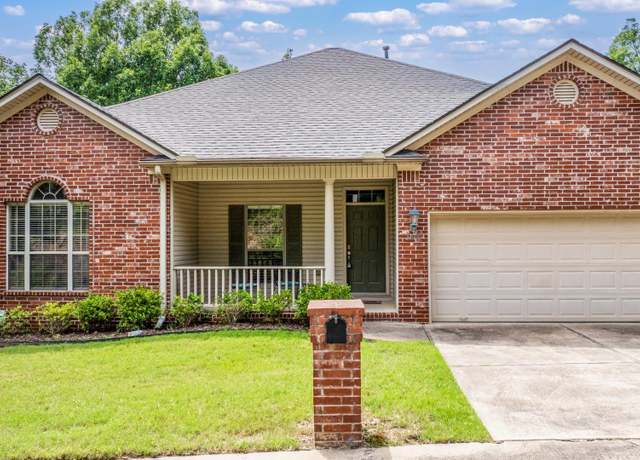 Property at 2219 Westport Loop, Little Rock, AR 72212, 5 beds, 3 baths