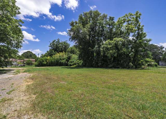 Property at 810 S 14th St, Arkadelphia, AR 71923