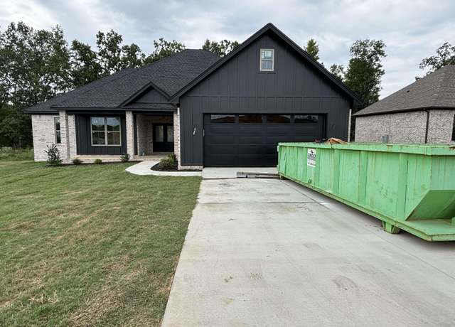 Property at 220 Michelle Dr, Beebe, AR 72012, 4 beds, 2.5 baths