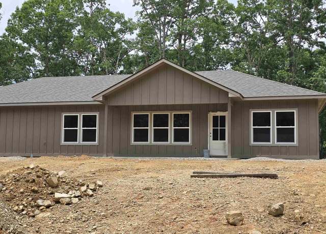 Property at 261 Independence Dr, Hot Springs, AR, 2 beds, 2 baths