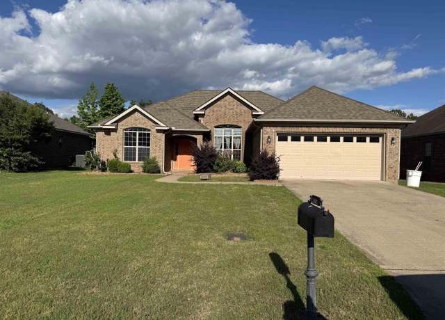 Property at 1360 Champions, Conway, AR 72034, 3 beds, 2 baths