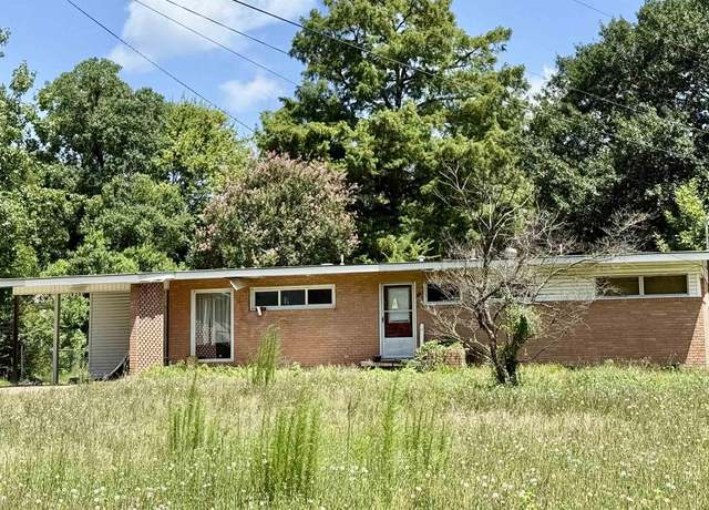 Property at 1920 Walnut St, Arkadelphia, AR 71923, 3 beds, 1 bath