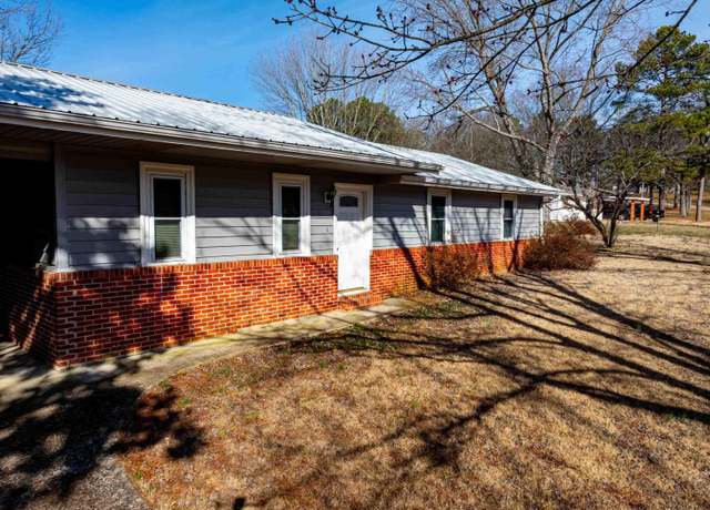 Property at 85 Holly Hills Rd, Batesville, AR 72501, 3 beds, 2 baths