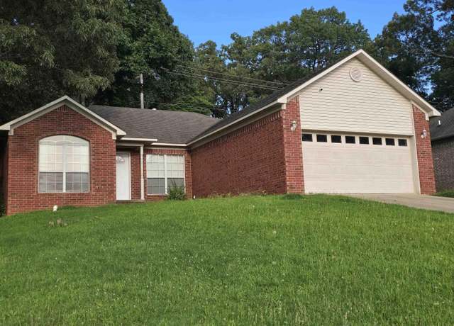 Property at 1208 Pinnacle Dr, Jacksonville, AR 72076, 3 beds, 2 baths
