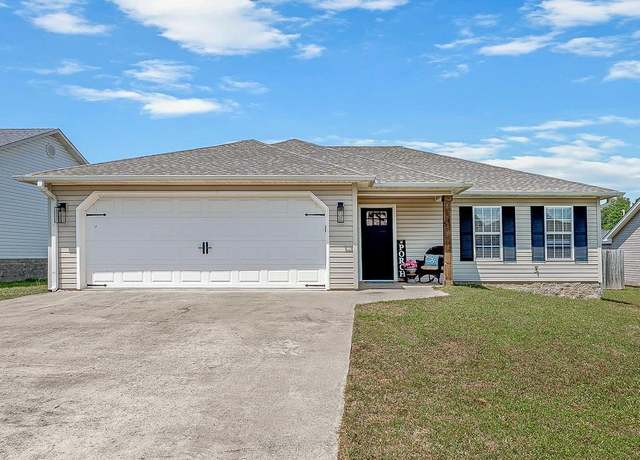 Property at 2101 Gabrielle, Paragould, AR 72450, 3 beds, 2 baths