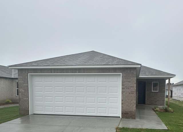 Property at 10401 Marilyn Dr, North Little Rock, AR 72113, 4 beds, 2 baths