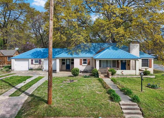 Property at 1701 W 18th St, North Little Rock, AR 72114, 3 beds, 1.5 baths