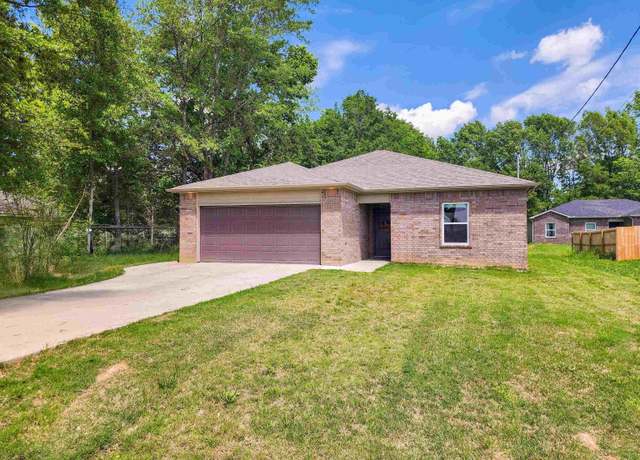 Property at 505 E Mississippi St, Beebe, AR 72012, 3 beds, 2 baths
