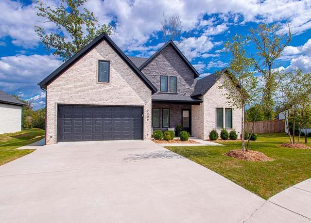 Property at 7400 Northwood Dr, Benton, AR 72019, 5 beds, 3 baths