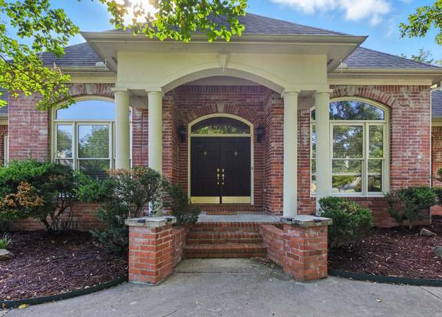 Property at 1 Marans Dr, Little Rock, AR 72223, 4 beds, 3.5 baths