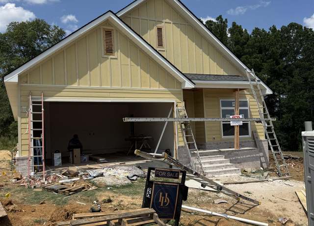 Property at 420 Court St, Bryant, AR 72022, 4 beds, 2 baths