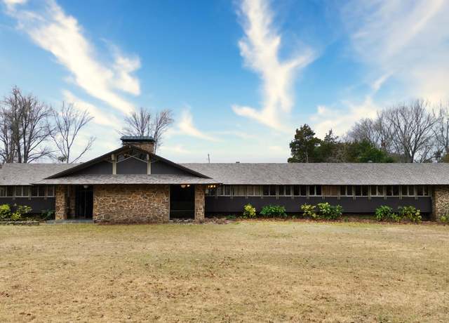 Property at 1401 E Main St, Cabot, AR 72023, 4 beds, 3 baths