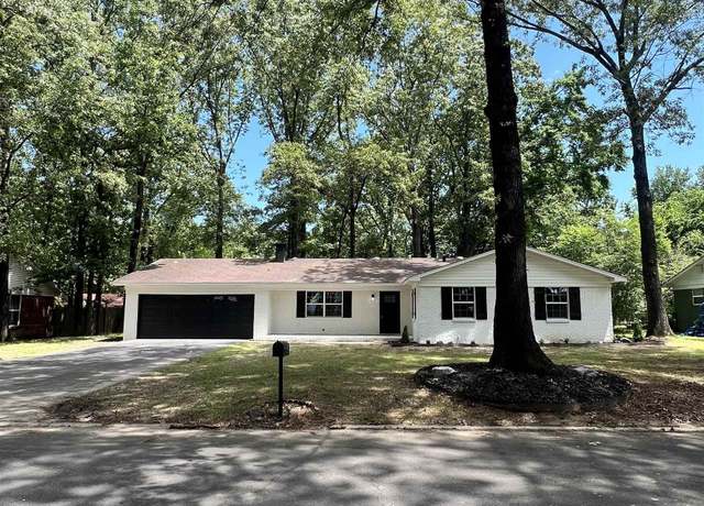 Property at 38 Indian Trl, Searcy, AR 72143, 3 beds, 2 baths
