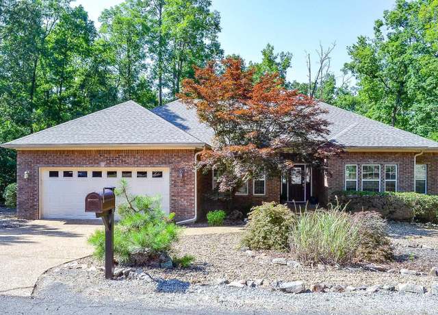 Property at 10 Sacedon Way, Hot Springs Village, AR 71909, 3 beds, 2 baths