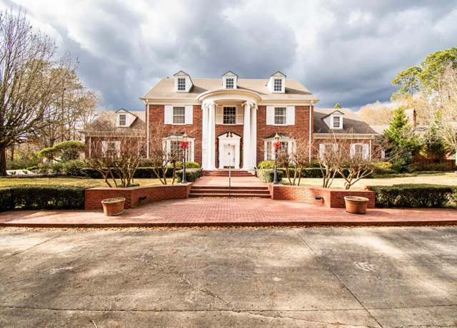 Property at 3300 Calion Rd, El Dorado, AR 71730, 5 beds, 8 baths