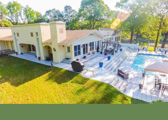 Property at 5 Edenwood Ln, North Little Rock, AR 72116, 4 beds, 7 baths