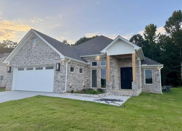 Property at 200 Fawnwood St, Jacksonville, AR 72076, 4 beds, 2 baths
