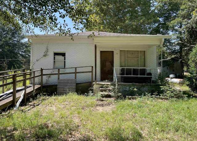 Property at 18124 Amazon Ln, Little Rock, AR 72206, 3 beds, 1 bath
