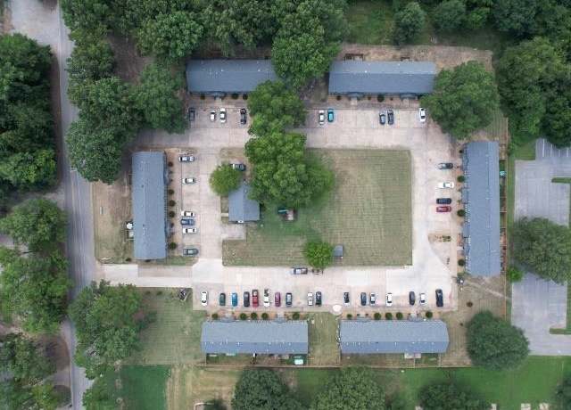 Property at 1906 W Matthews Ave, Jonesboro, AR 72401, 92 beds