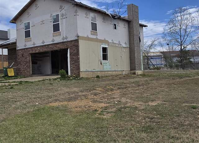 Property at 5 Ludington Cv, Little Rock, AR 72227, 3 beds, 2 baths