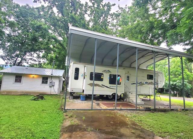Property at 109 N Union Ave, Mountain View, AR 72560, 1 bed, 1 bath
