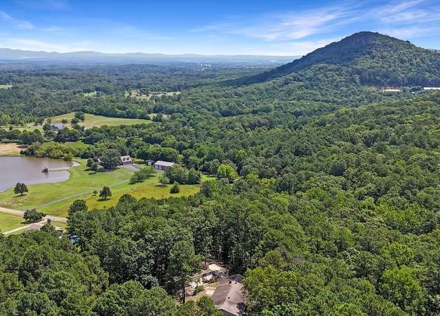 Property at 278 Trap Mountain Rd, Hot Springs, AR 71913, 3 beds, 2 baths